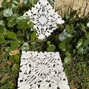 Decorative White Snowflake Tiles set of 2 pieces set of 2 pieces